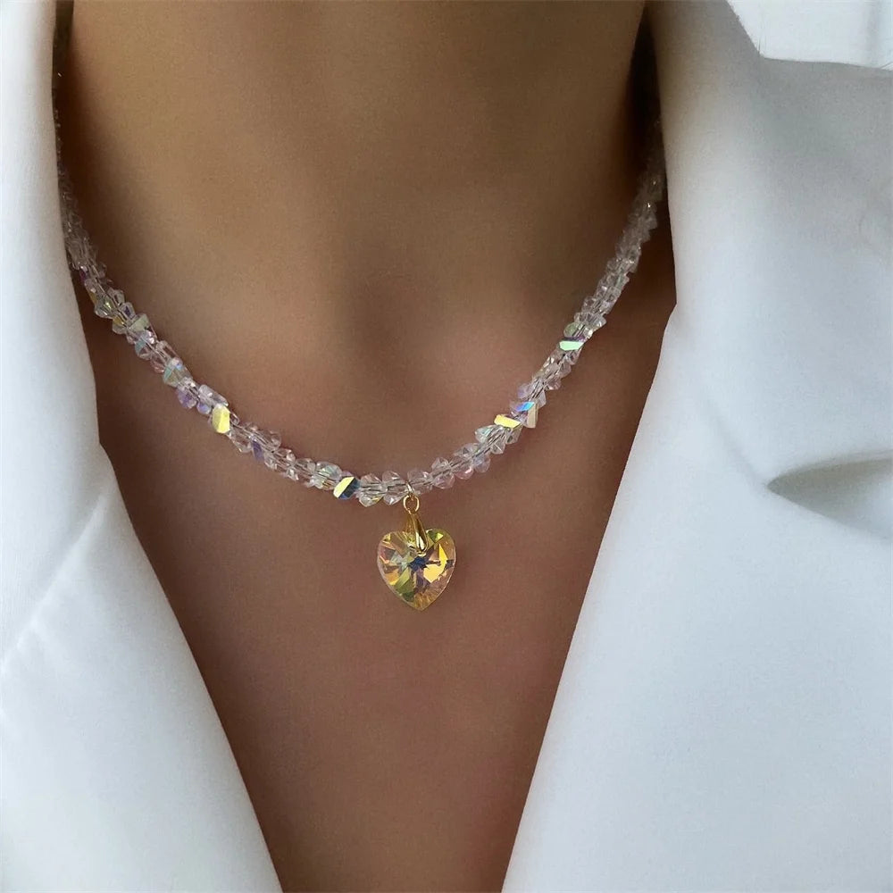 Punk fringe zircon heart-shaped pendant necklace for women, Bohemian geometric Baroque black crystal chain jewelry