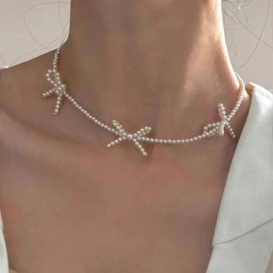 Delicate Y2K Jewelry Sweet Pearl Bowknot Necklaces Simple Style Short Clavicle Chains Choker for Women Girls Anniversary Party