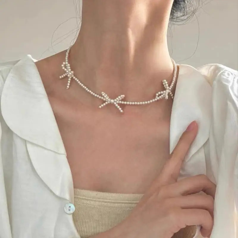 Delicate Y2K Jewelry Sweet Pearl Bowknot Necklaces Simple Style Short Clavicle Chains Choker for Women Girls Anniversary Party