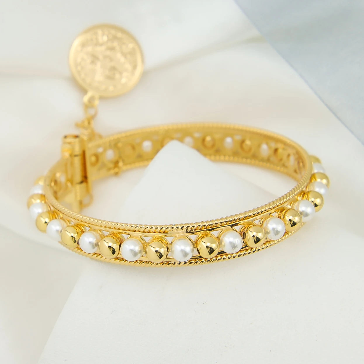 Italian Elegant Pearls Gold Color Bracelets 21k Gold Plated Luxury Cuff Bangles Arab Brazilian Women Mother's Day Party Jewelry