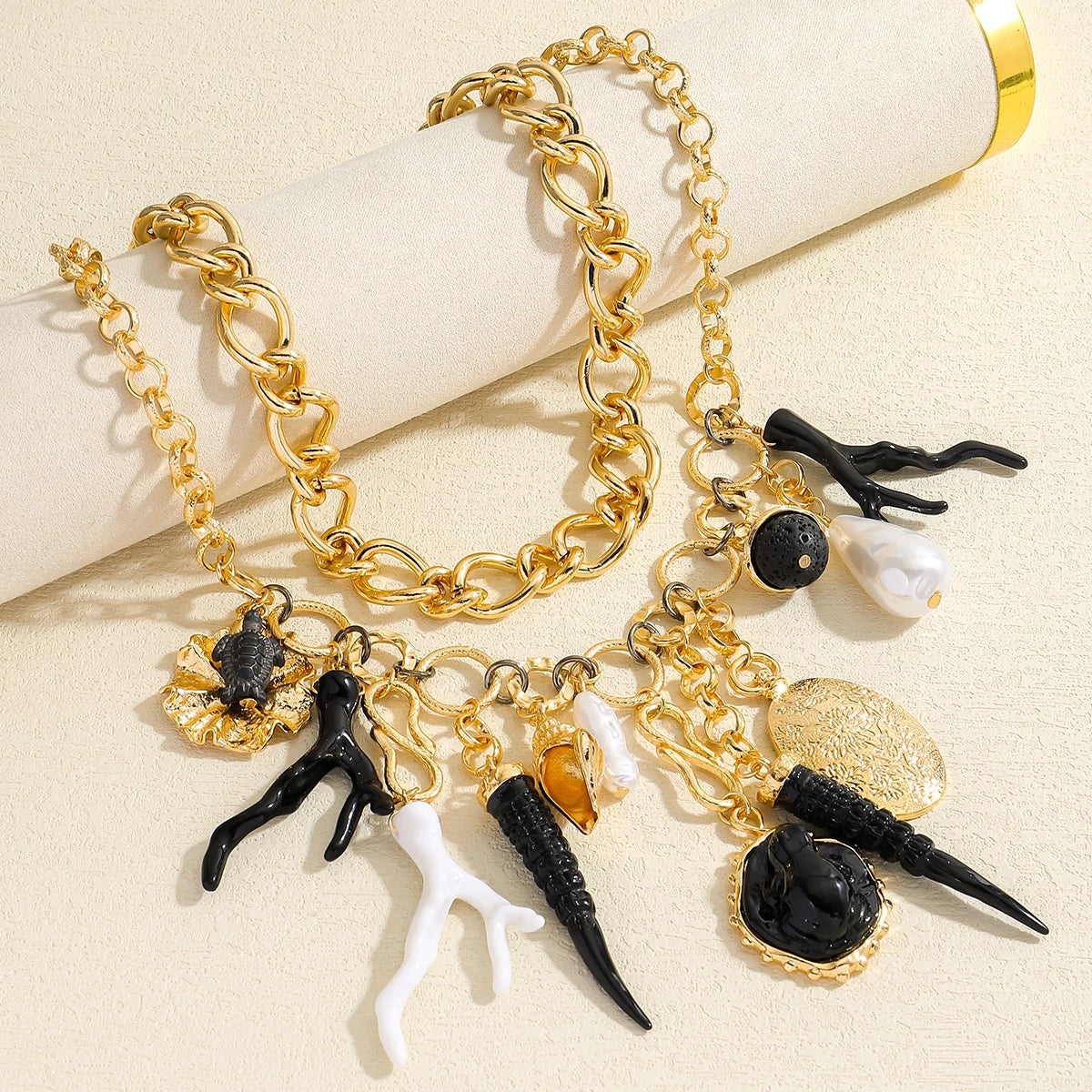 ZAA New Design Multilayer Medals And Charms Pendant Necklace For Women Heavy Luxurious Turtle Conch Pendant Jewelry Gift