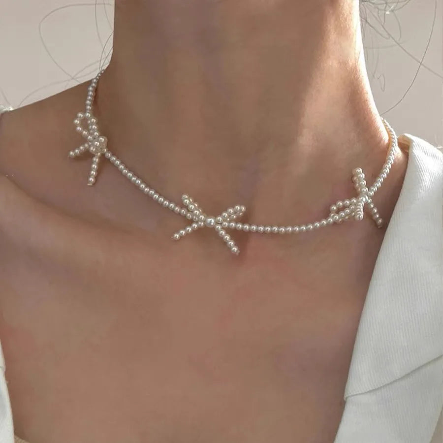 Delicate Y2K Jewelry Sweet Pearl Bowknot Necklaces Simple Style Short Clavicle Chains Choker for Women Girls Anniversary Party